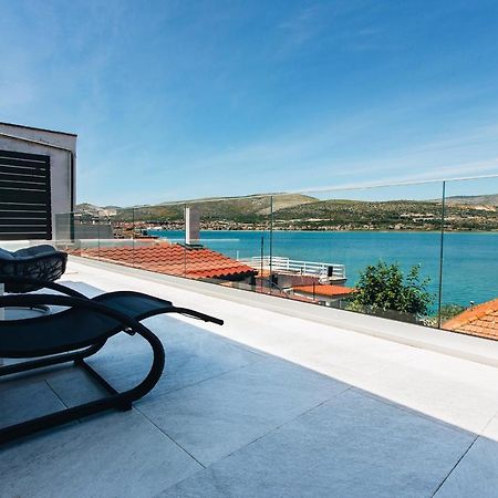Villa Magna - seaside villa with pool&sauna Traù Esterno foto
