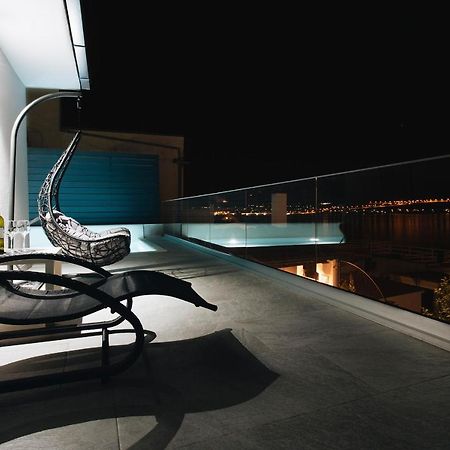 Villa Magna - seaside villa with pool&sauna Traù Esterno foto