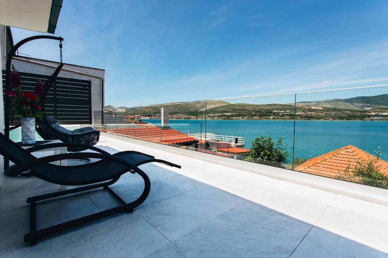 Villa Magna - seaside villa with pool&sauna Traù Esterno foto